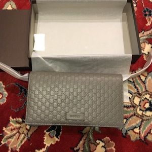 Authentic gray Gucci Crossbody